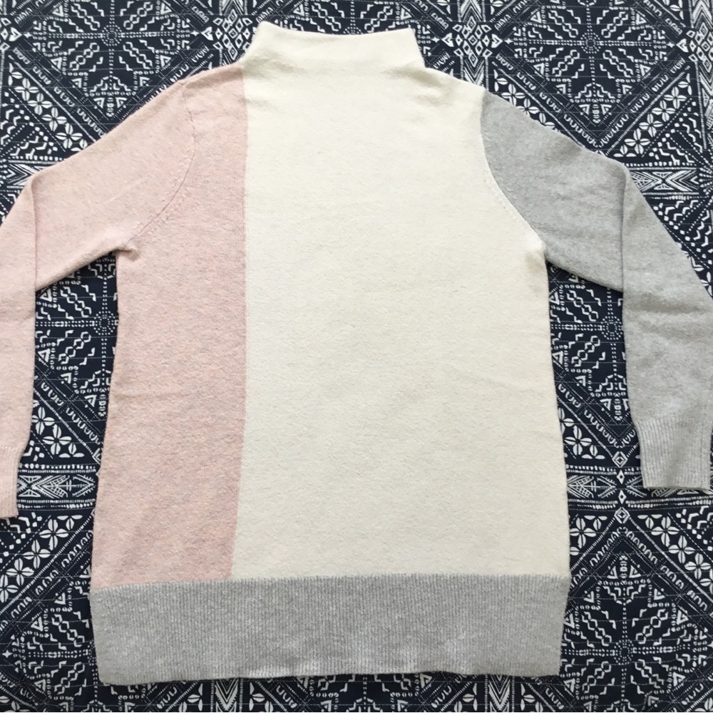 Elegant Colorblock Turtleneck Tunic Length Sweater